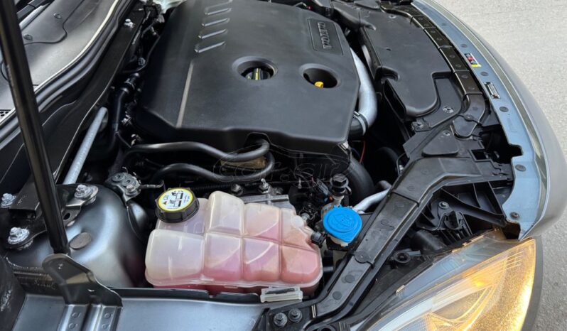 
								Volvo V40 2015 SUMMUM 1.6 DIESEL full									