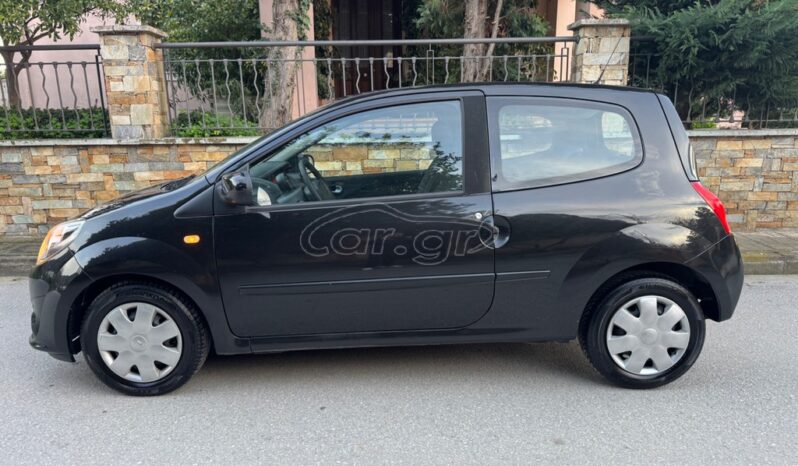 
								Renault Twingo full									