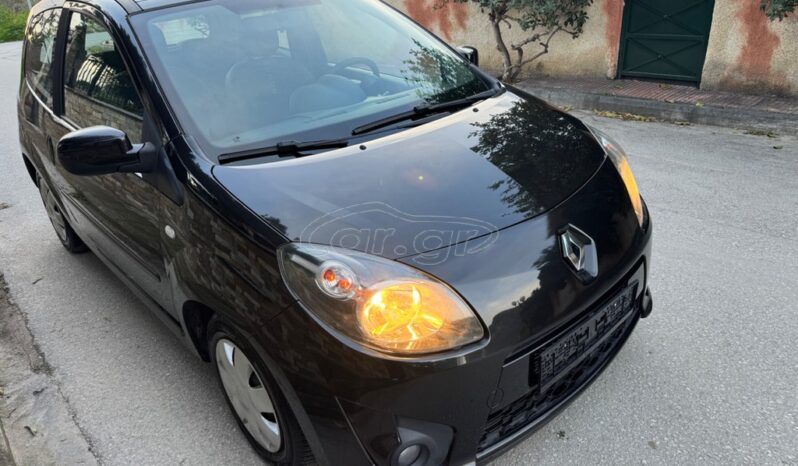 
								Renault Twingo full									