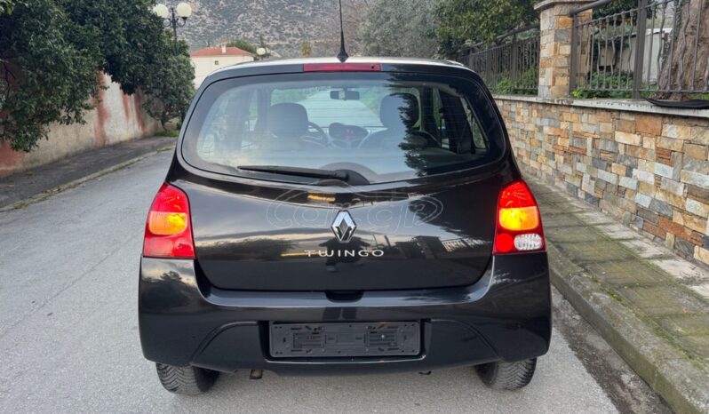 
								Renault Twingo full									