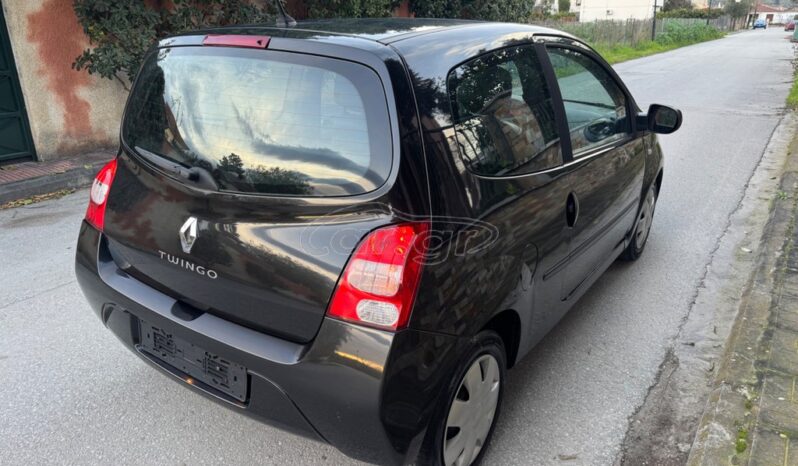 
								Renault Twingo full									
