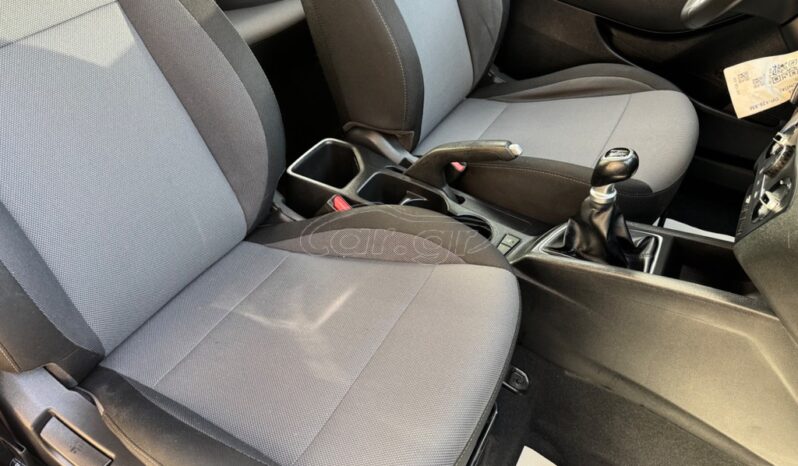 
								Hyundai i 20 full									