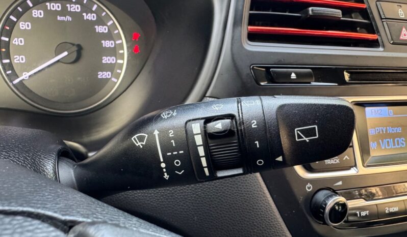
								Hyundai i 20 full									