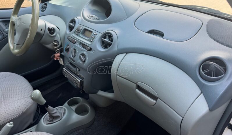 
								Toyota Yaris full									