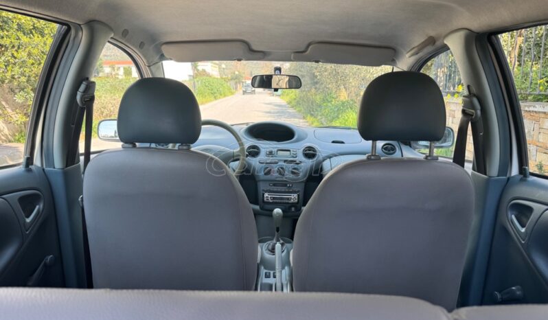 
								Toyota Yaris full									