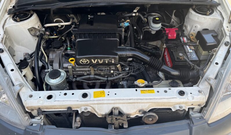 
								Toyota Yaris full									