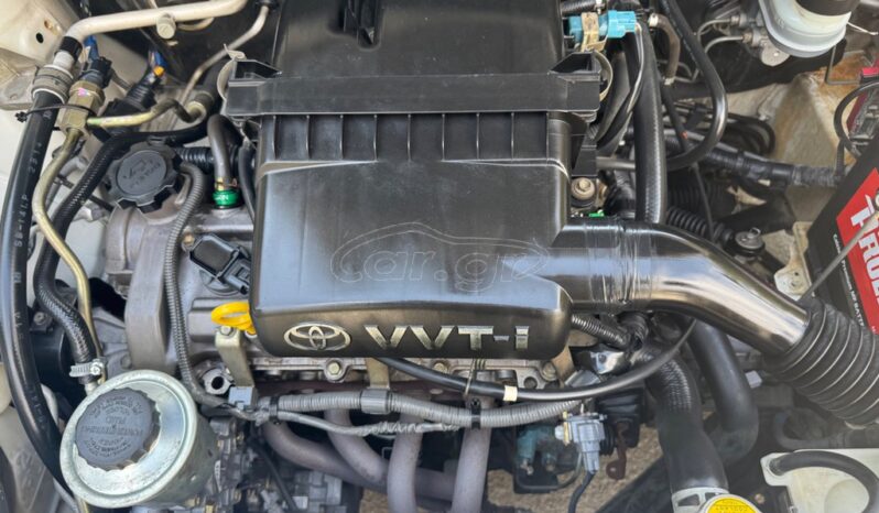 
								Toyota Yaris full									