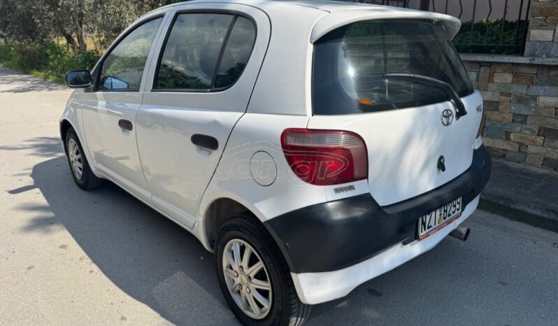 
								Toyota Yaris full									