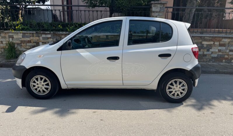 
								Toyota Yaris full									