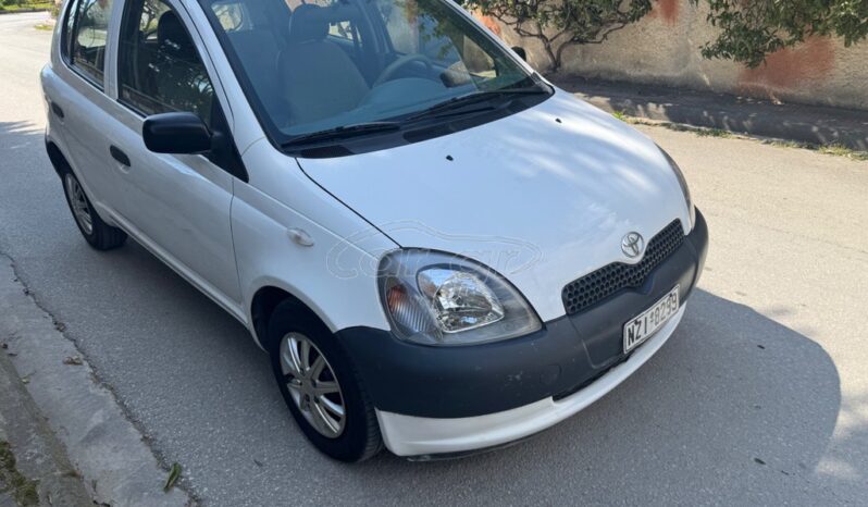 
								Toyota Yaris full									